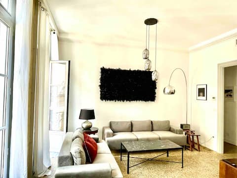 Top Airbnb: Vintage and designer apartment/Crest/AC in Montpellier
