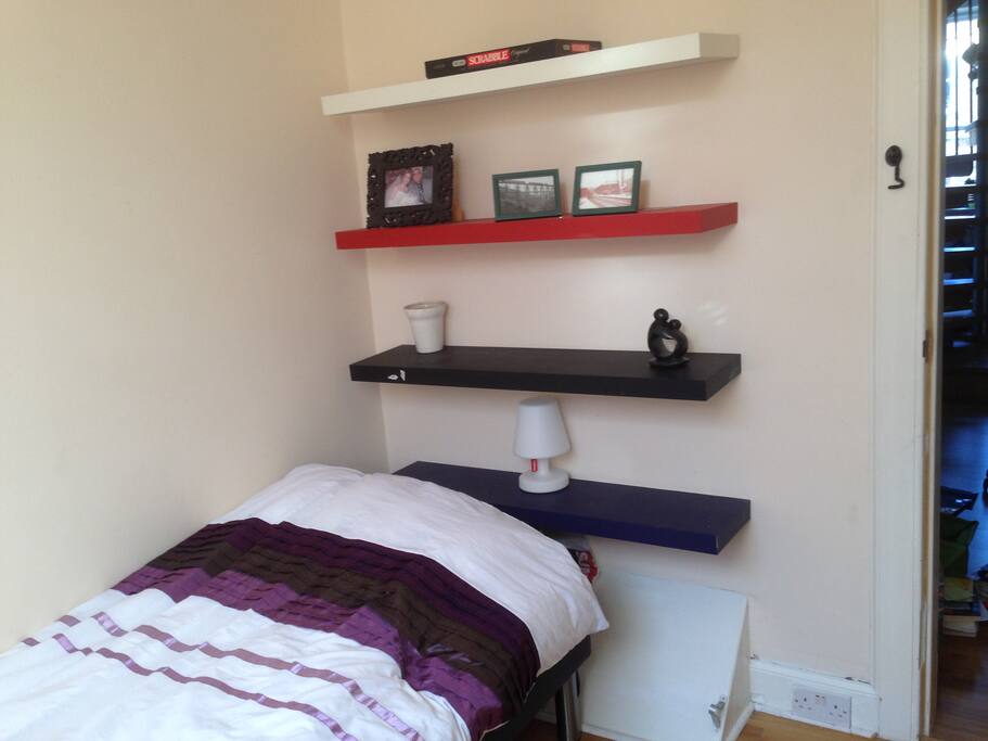 Single bedroom