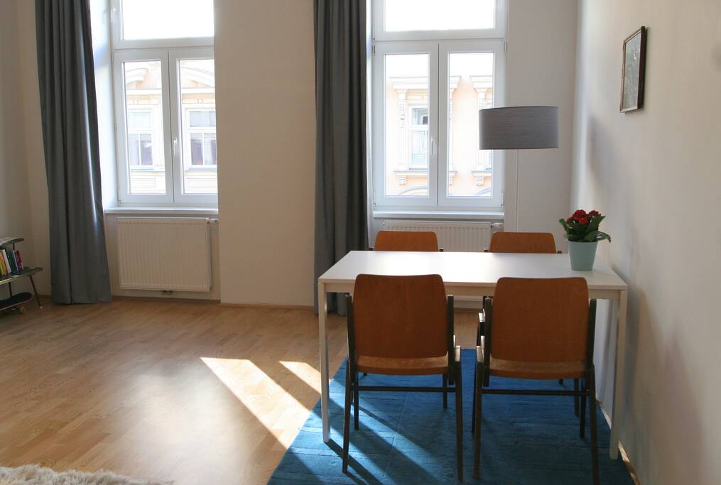 Esstisch, Wohnzimmer