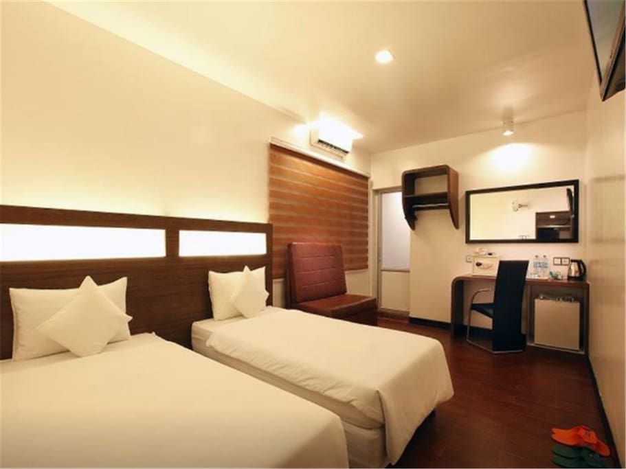 King bed room