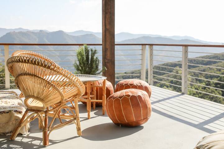 Designer Home – Topanga Retreat gallery image 5