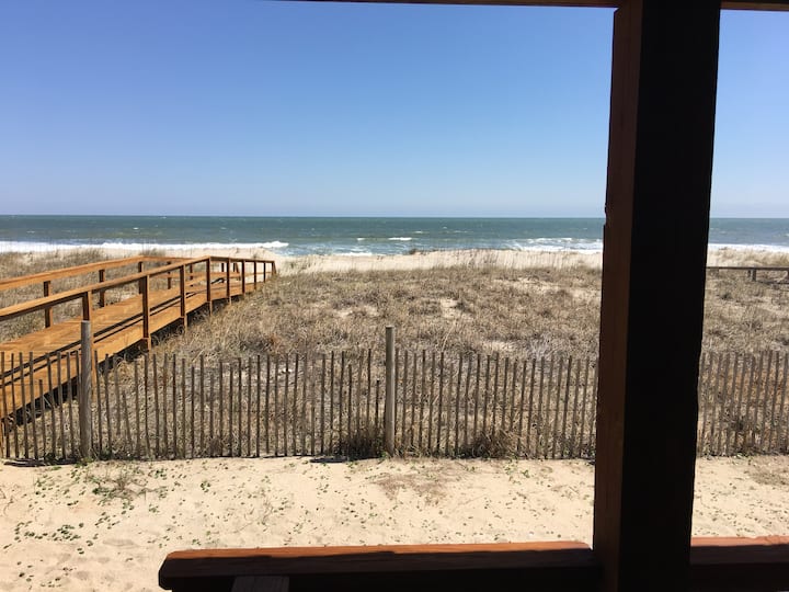 Ocean Breeze, Beautiful Ocean Front Townhome Townhouses for Rent in