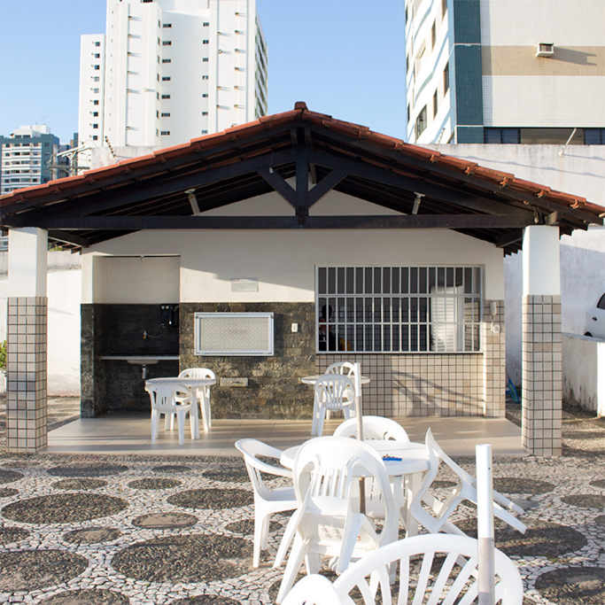 Quiosque com churrasqueira