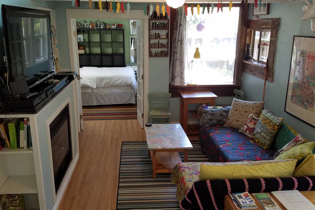 Living has cable TV, gas fireplace, and a couch that converts to a bed for two.