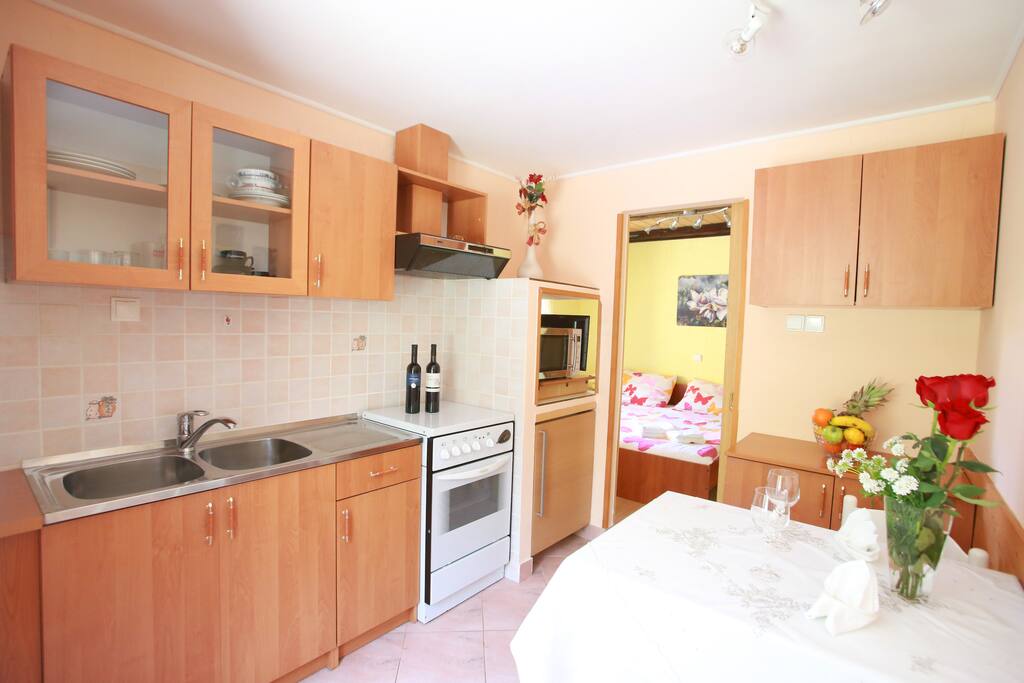Kitchen and dining area