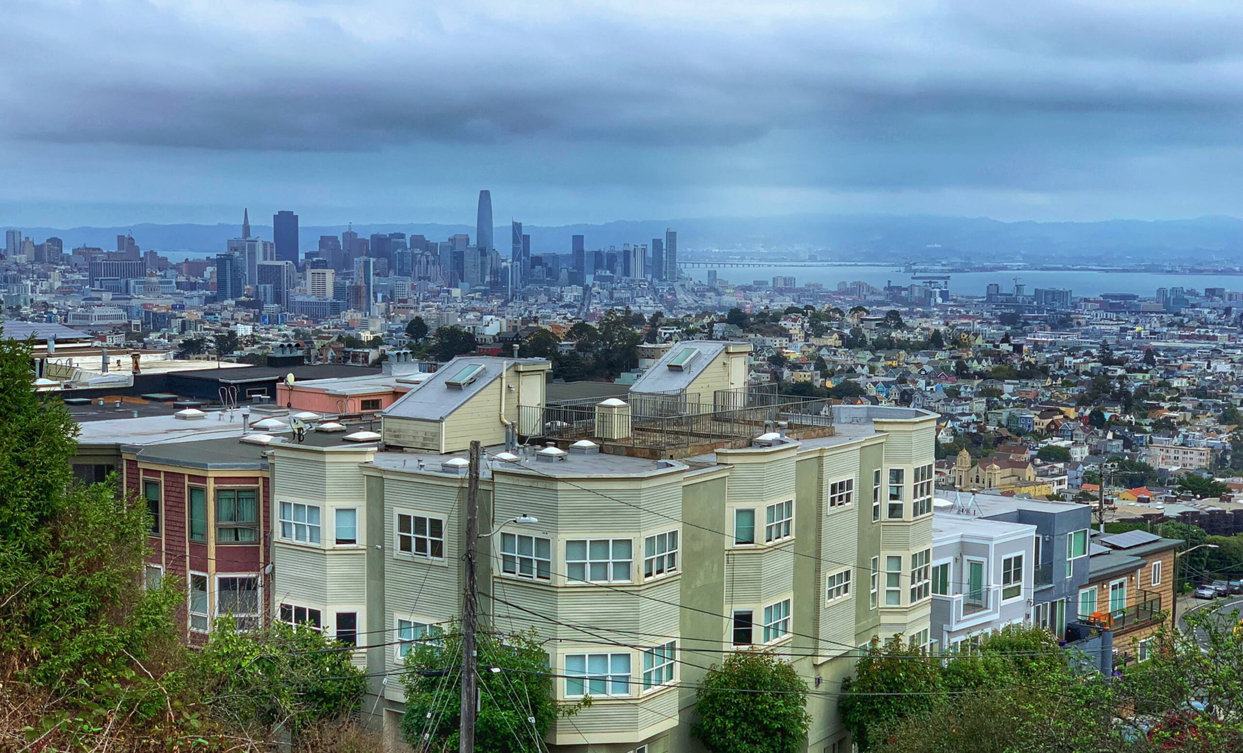 Home in San Francisco · ★4.91 · 3 bedrooms · 3 beds · 2.5 baths - Image 65
