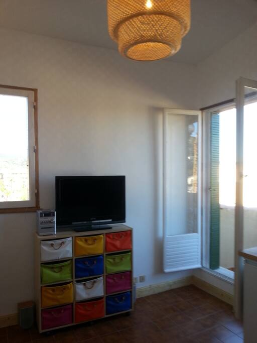 tv et chaine hifi wifi