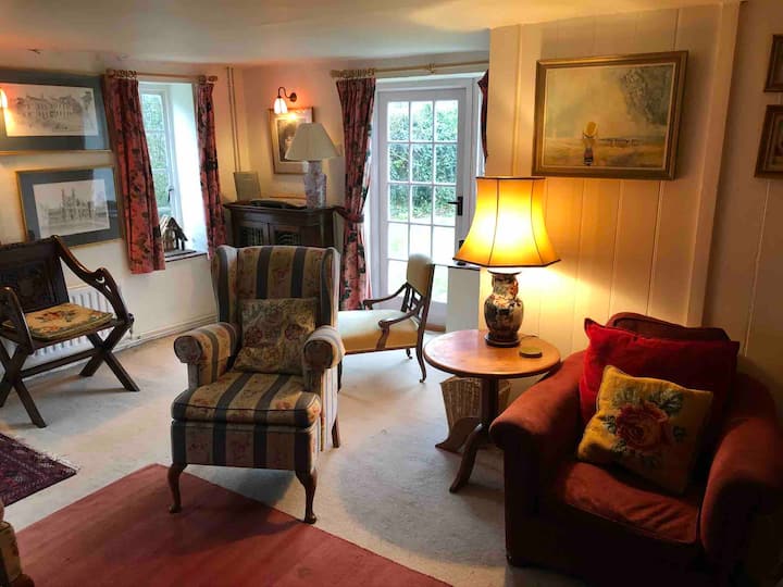 Beautiful Grade Ii Country Cottage - South Downs