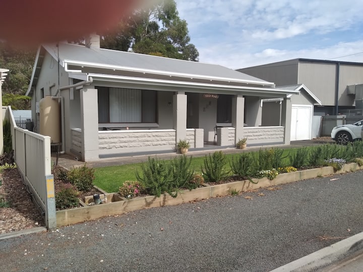 Casterton Holiday Rentals & Homes Victoria, Australia Airbnb