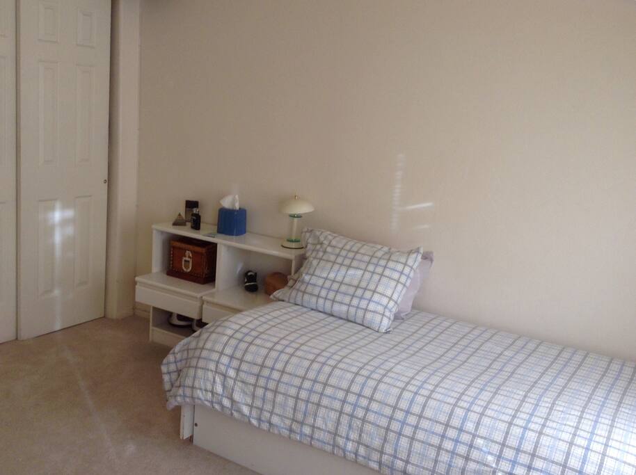 Comfortable single bed