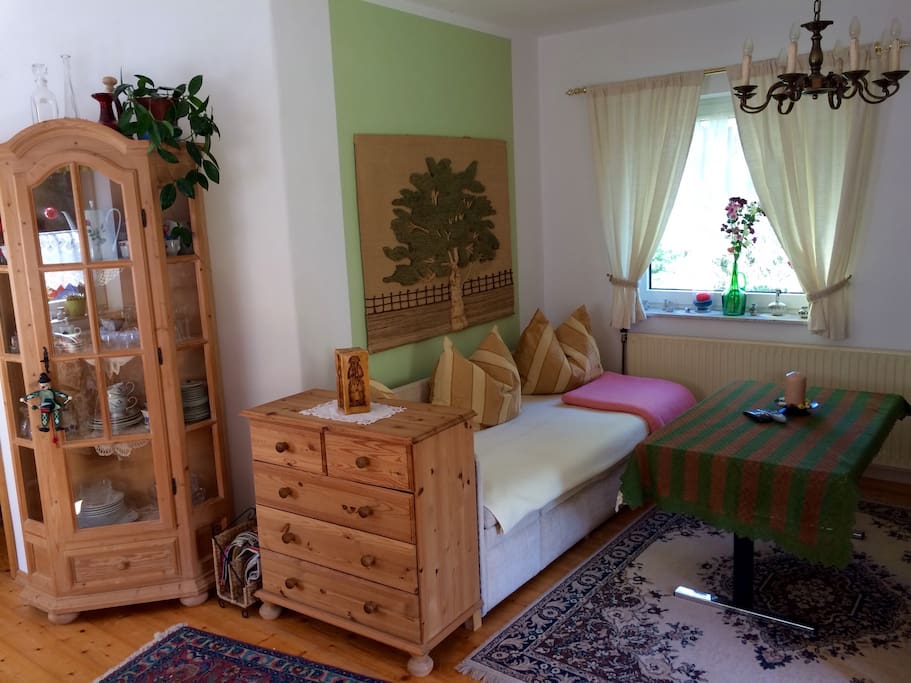 Wohnzimmer / Living Room