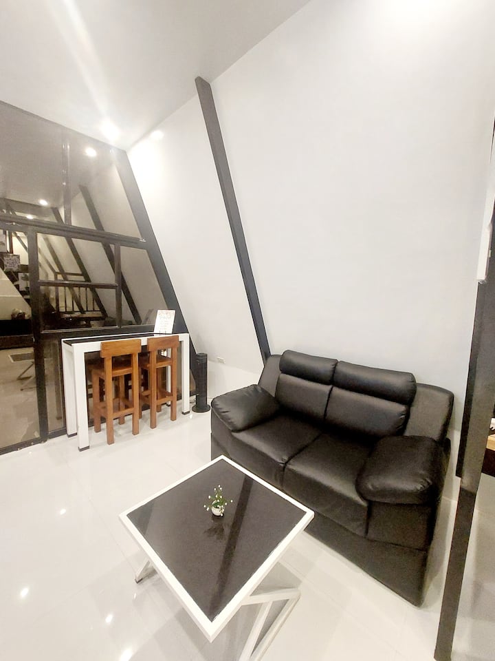Haruman A Skylark View | Free Bfast +Wifi +Netflix - Tanay