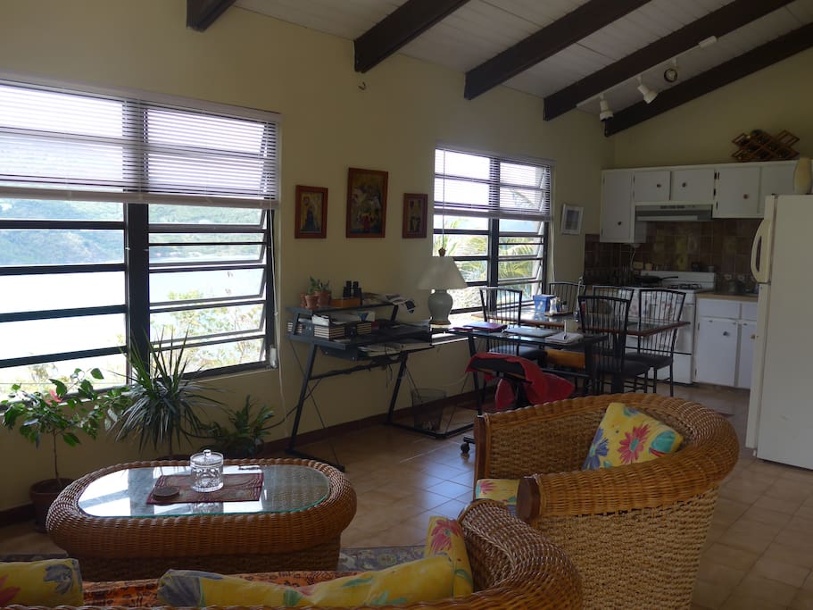 Kitchen/living room