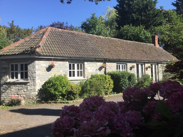 Pretty Cottage Near Glastonbury Cottages For Rent In