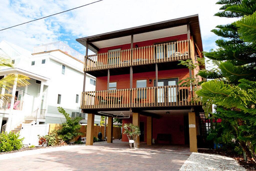 Front of duplex.