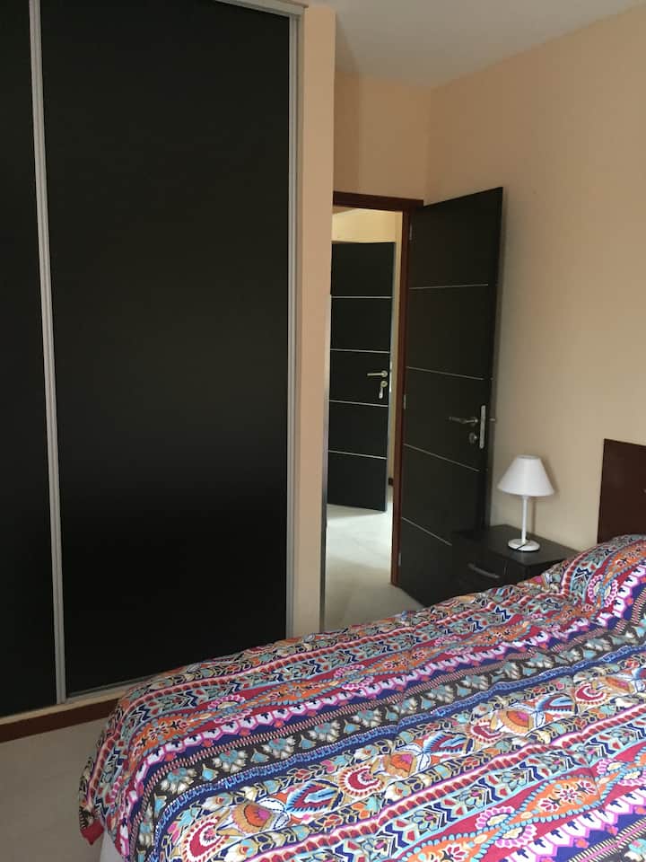 camera da letto letto matrimoniale. armadio