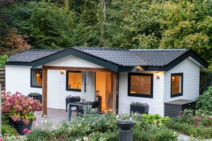 Luxury cottage with breakfast (Veluwe)