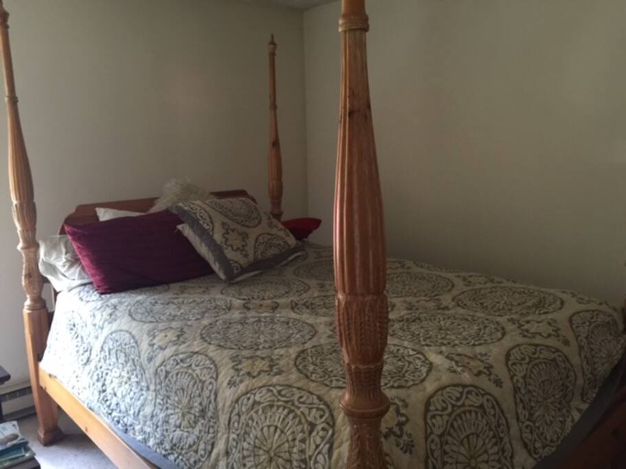 Queen bed