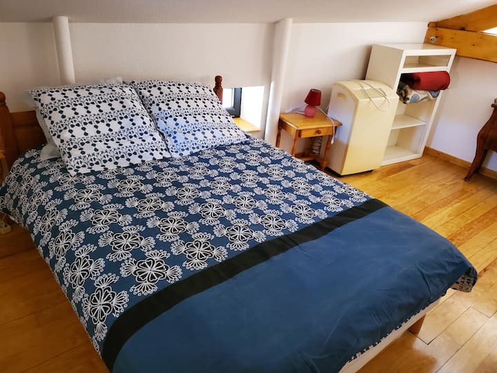 Maison Campagne Dans Une Veille Grange Aménagée - Auvergne