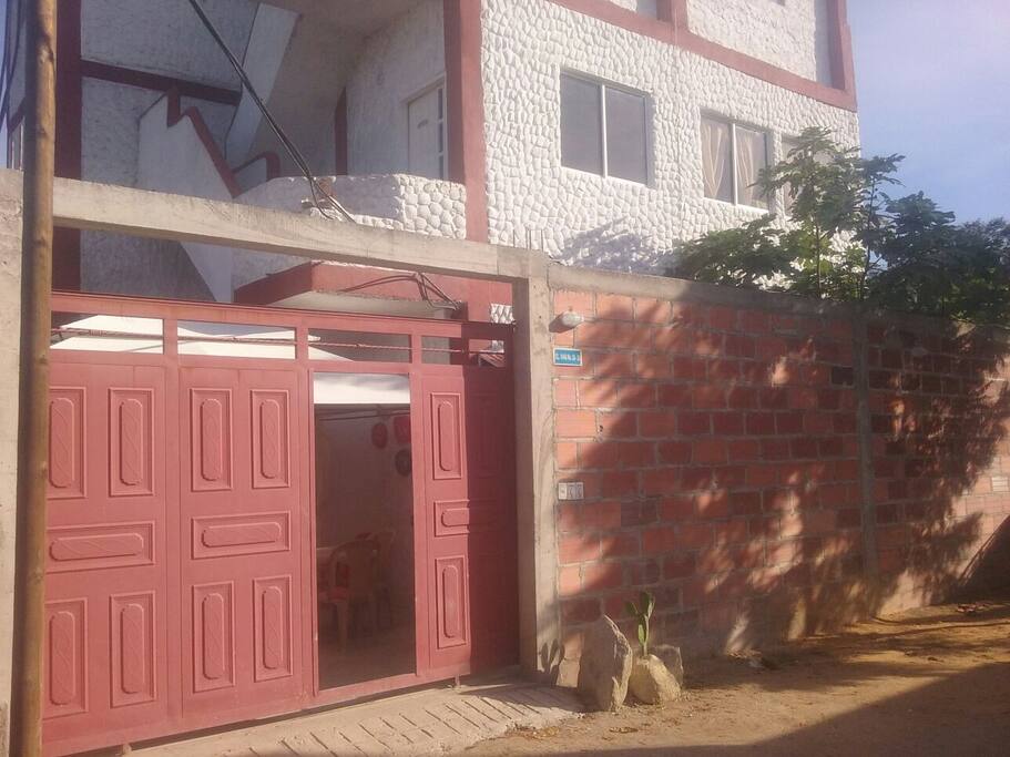 ENTRADA A LA PROPIEDAD