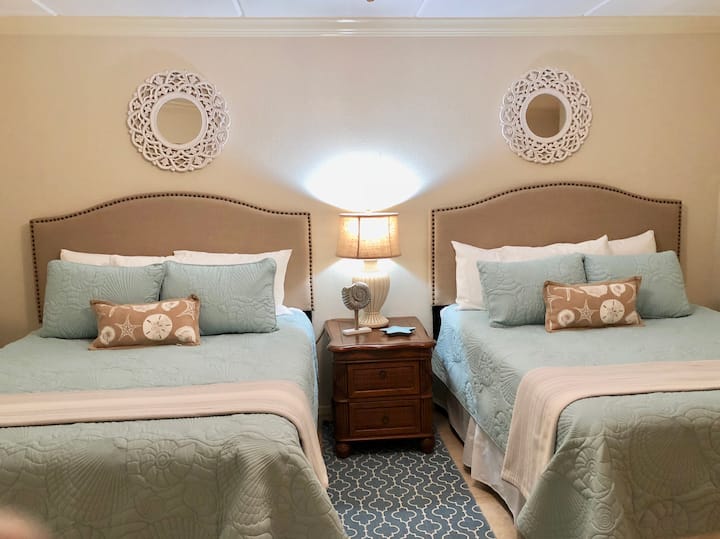 ห้องนอนที่ 2 พร้อมเตียงควีนไซส์ 