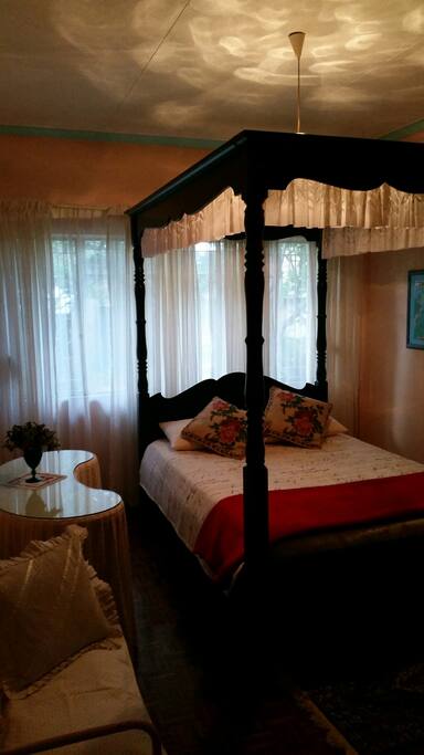 Double bed, spacious room