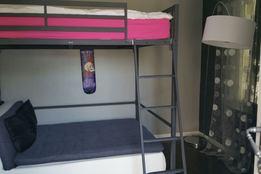 Chambre avec une entrée indépendante