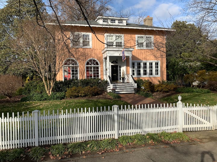 Richmond Vacation Rentals Apartment and Home Rentals Airbnb