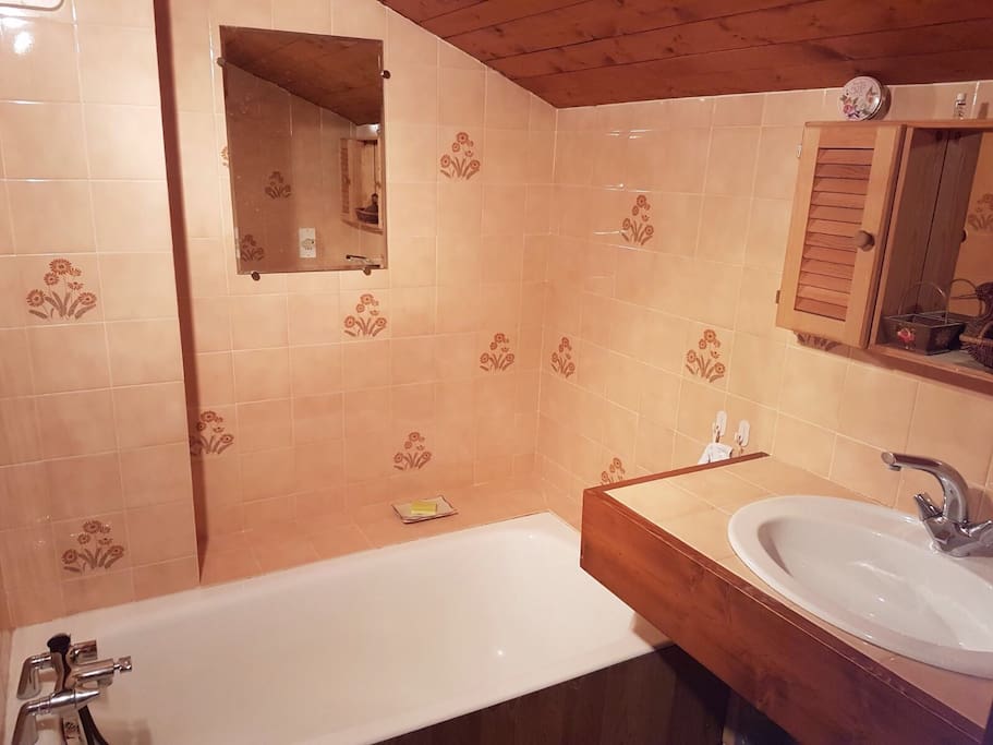 La salle de bains de l'étage