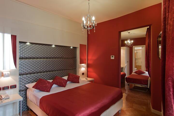 HOTEL FELLINI – JUNIOR SUITE per 4 persone