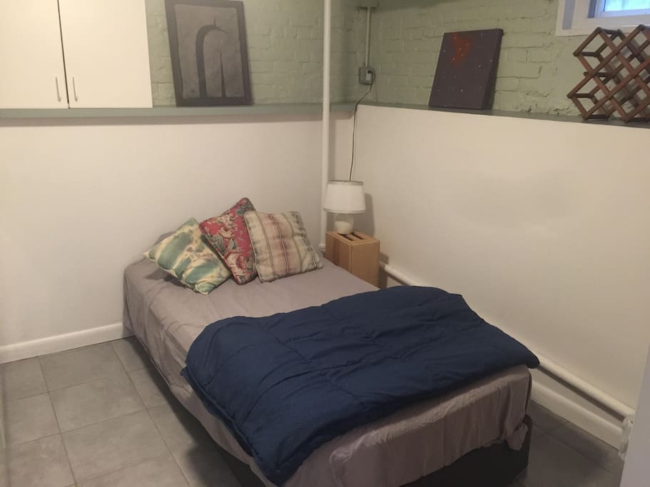 Additional bedroom