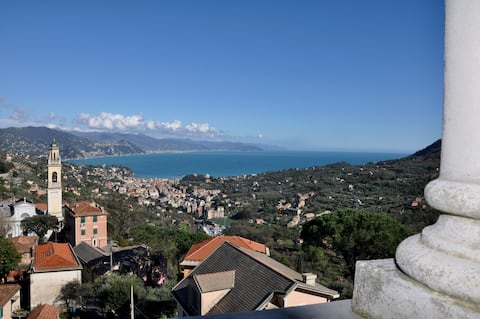 Top performing Airbnb: Unique tower apartment with stunning sea view! in Santa Margherita Ligure