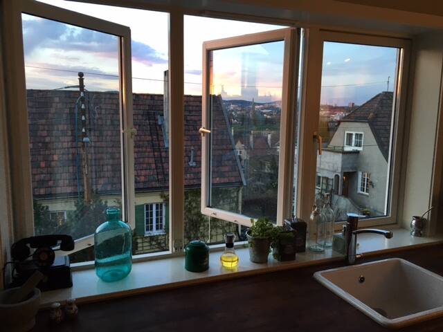 Beautiful and quiet location yet central. gallery image 3