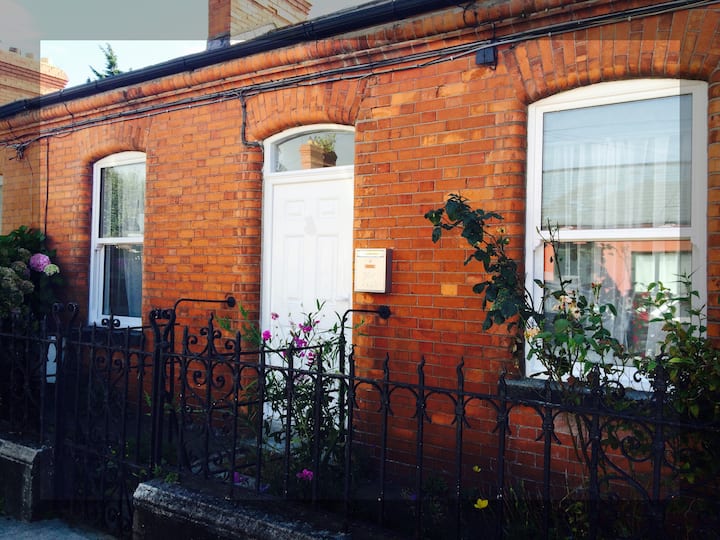 Room in Townhouse near city centre