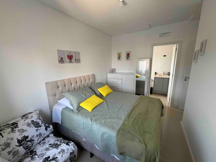 Habitación doble con baño en suite