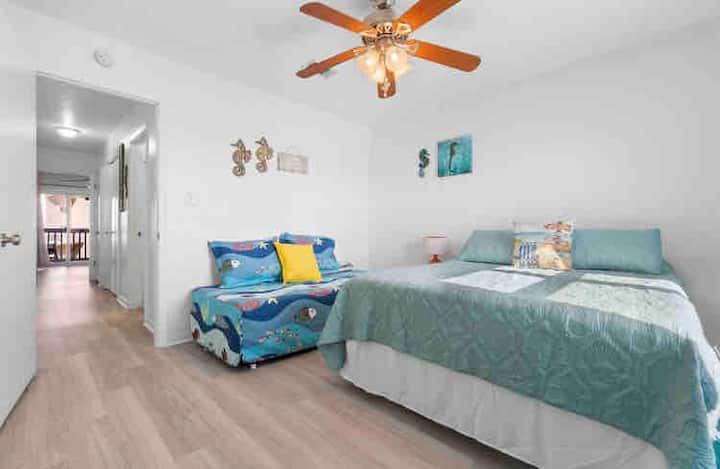 Chumba cha pili cha kulala kwenye ghorofa ya tatu 