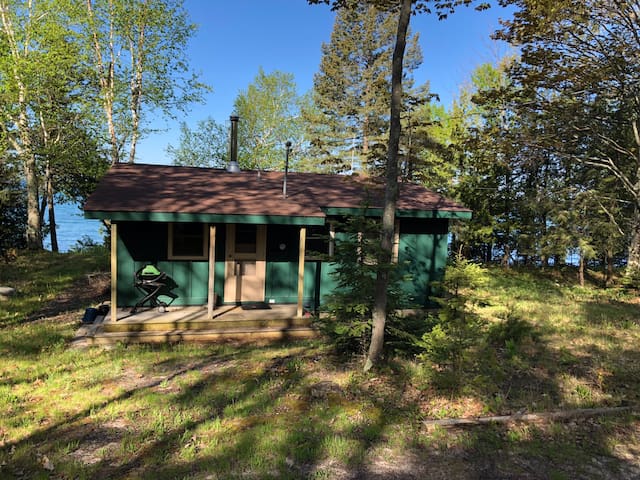 Airbnb Grand Traverse Bay Vacation Rentals Places To Stay