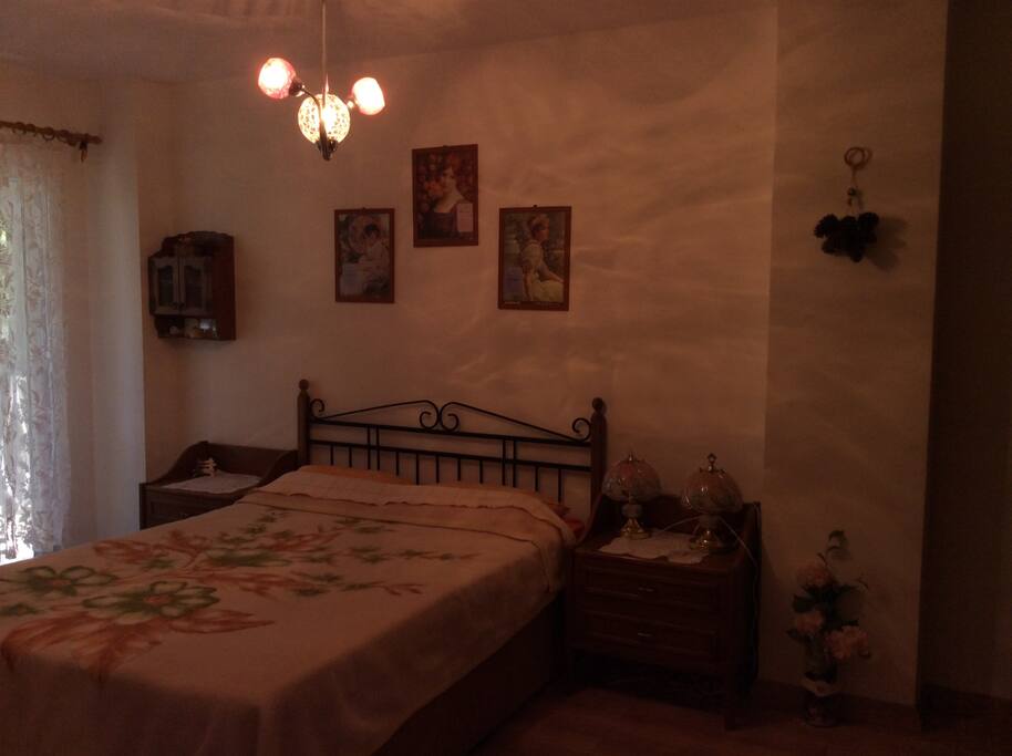 Sessiz ve rahat geniş yatak odası
