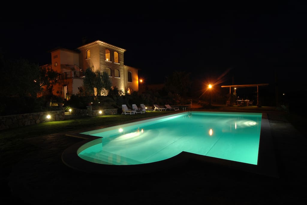Holiday villa with private heated pool