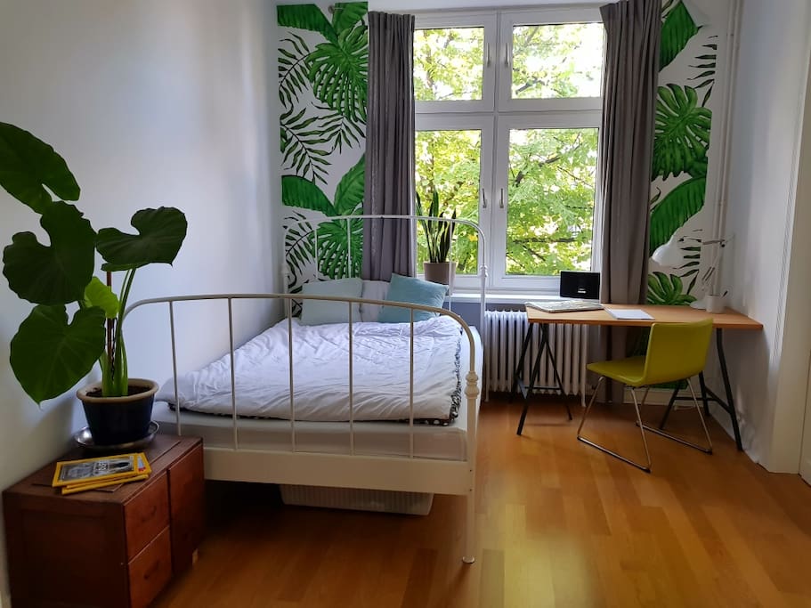 Your room (guest room)