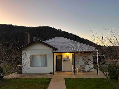 Faithfull Cottage, Omeo