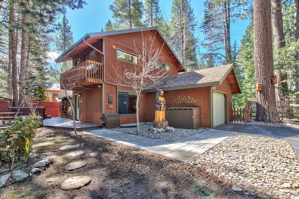 Getaway from everyday life and soak in the experiences this 4 bedroom, 2 bathroom wonderland has to offer