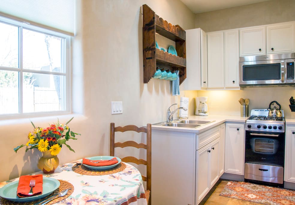 Dining/Kitchen