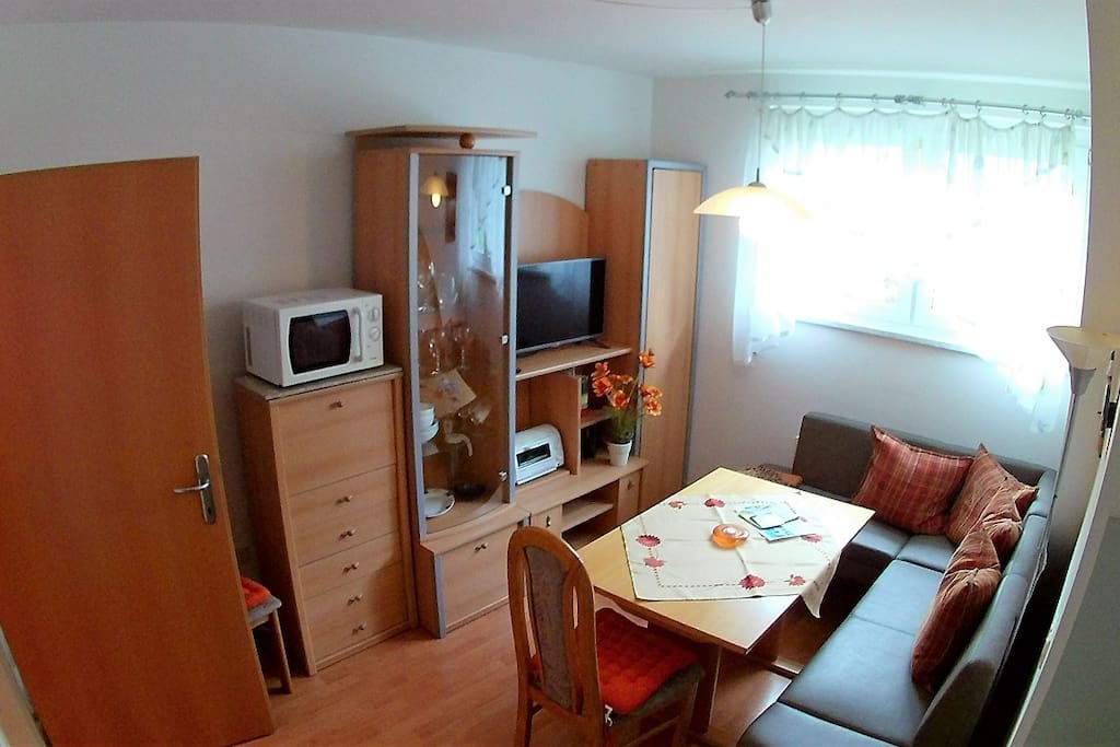 Komplett ausgestattet WOHNKÜCHE