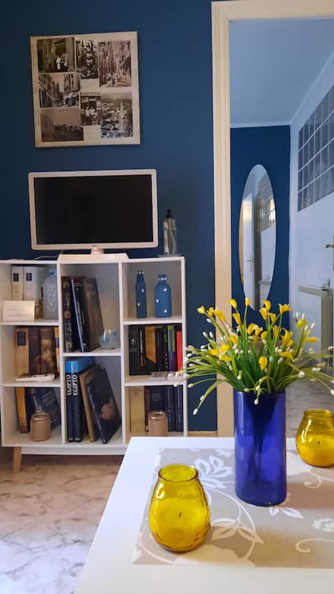 Anuncio de Airbnb popular: Lovely apartment with a 60m2 patio en Tarragona