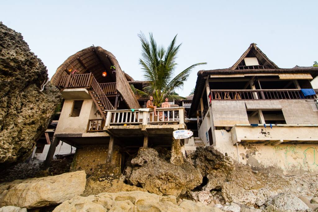 Kubu Bingin on the left