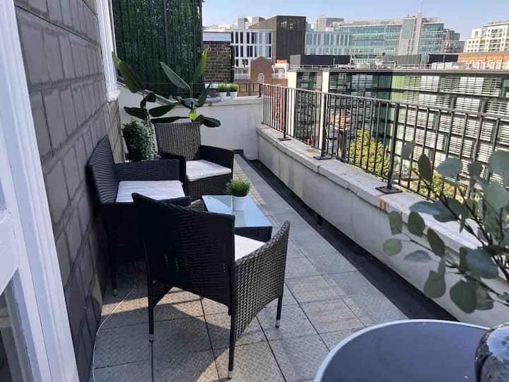 Central Top Floor 4 Bed Flat With Roof Terrace - Marylebone