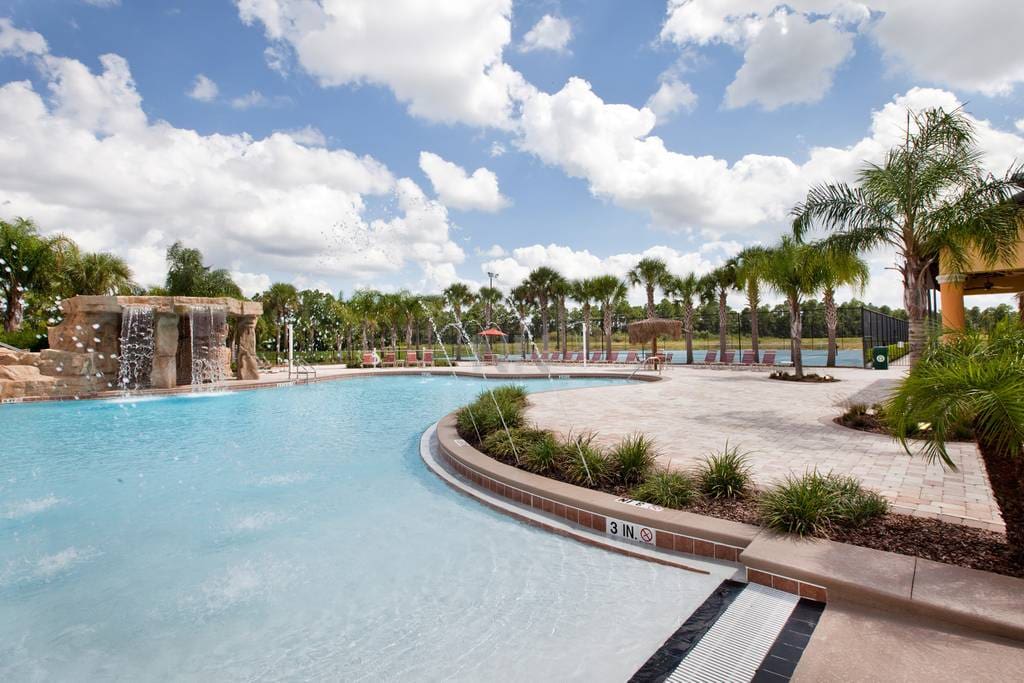 Resort Paradise Palm pool with free access during the stay