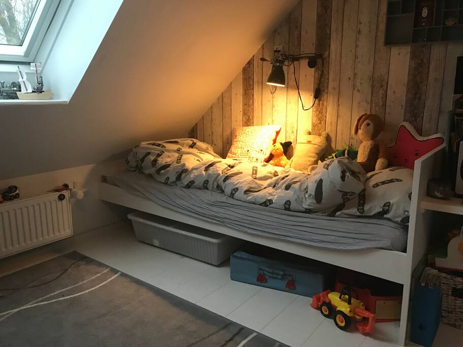 Børneværelse med 2 senge