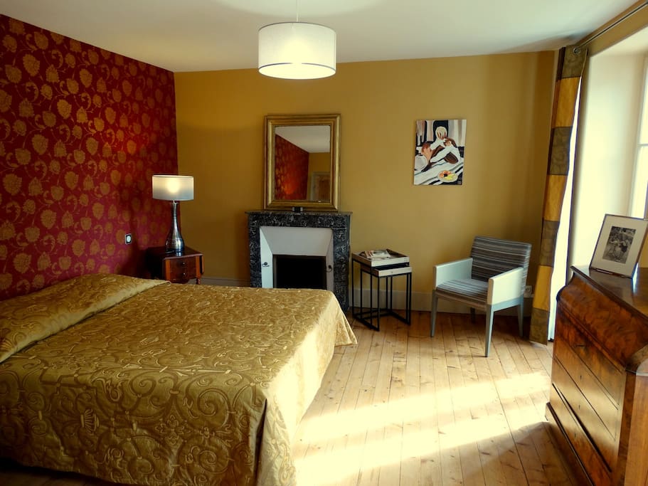 Mademoiselle Rolande, la chambre